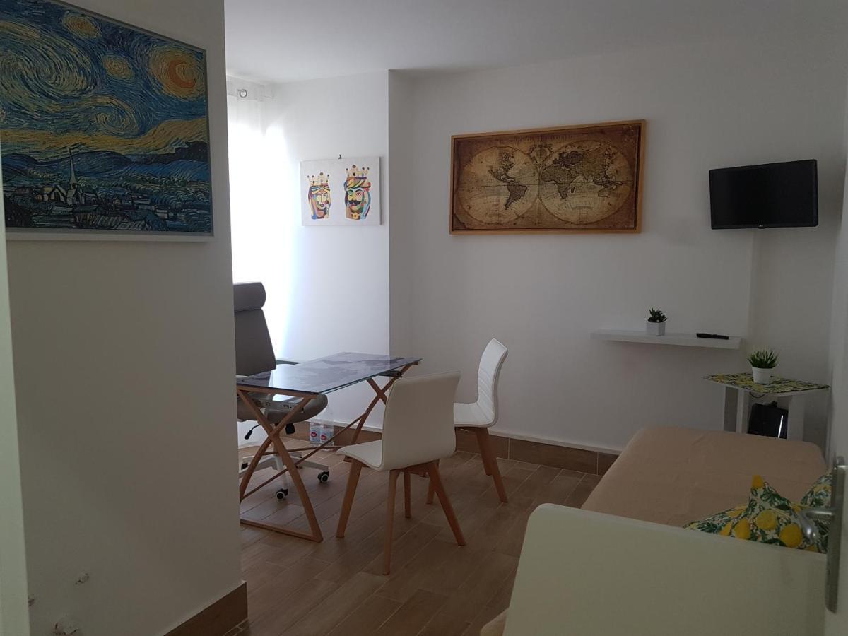 La Camera Di Stella - Ai Normanni Hotel Palermo Bagian luar foto