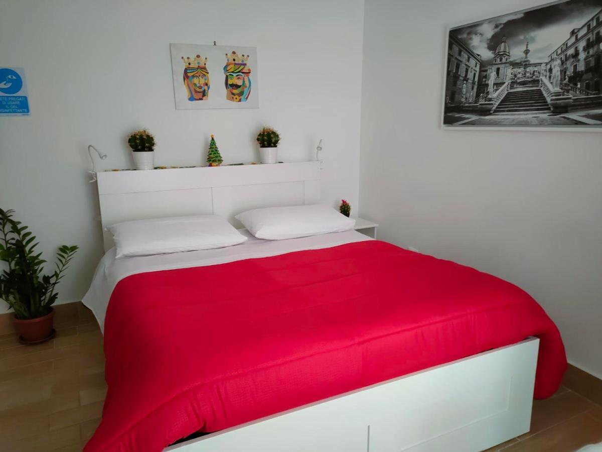 La Camera Di Stella - Ai Normanni Hotel Palermo Bagian luar foto