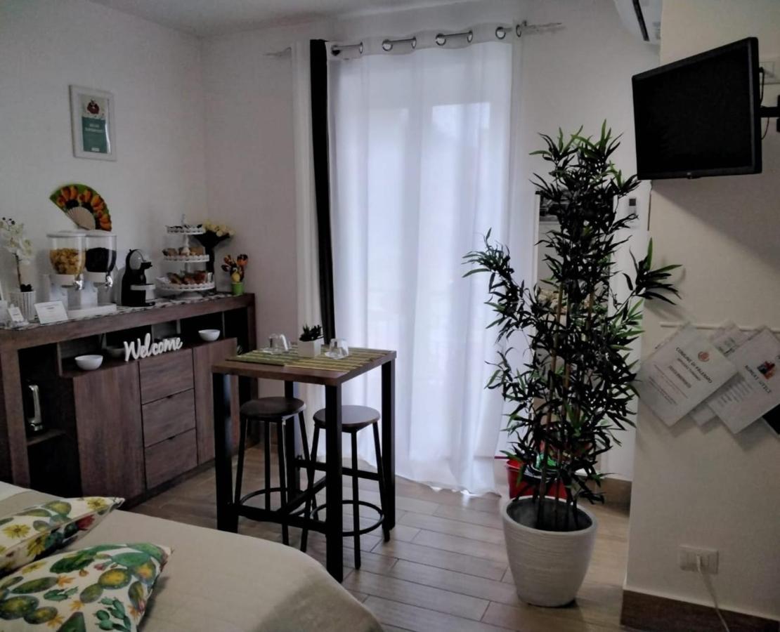 La Camera Di Stella - Ai Normanni Hotel Palermo Bagian luar foto