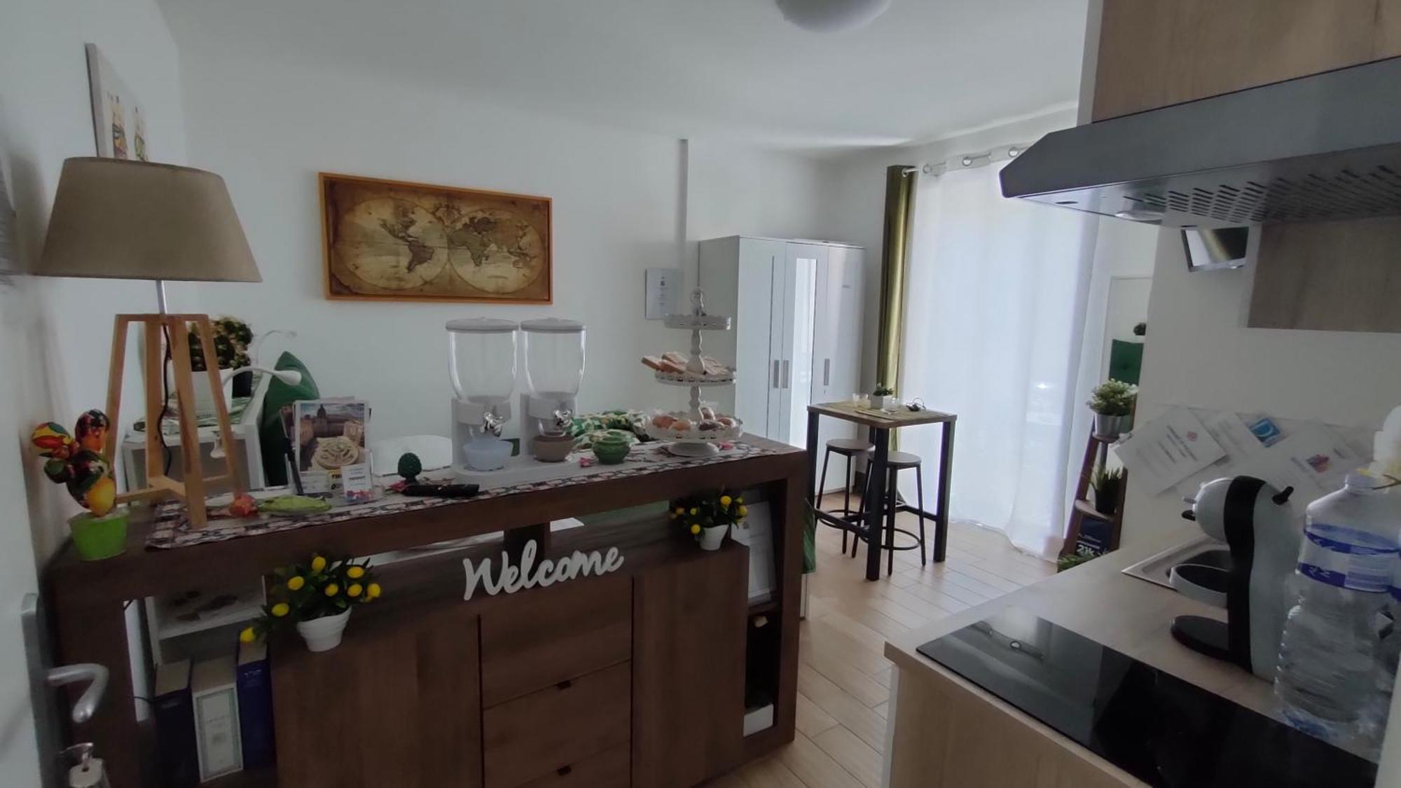 La Camera Di Stella - Ai Normanni Hotel Palermo Bagian luar foto