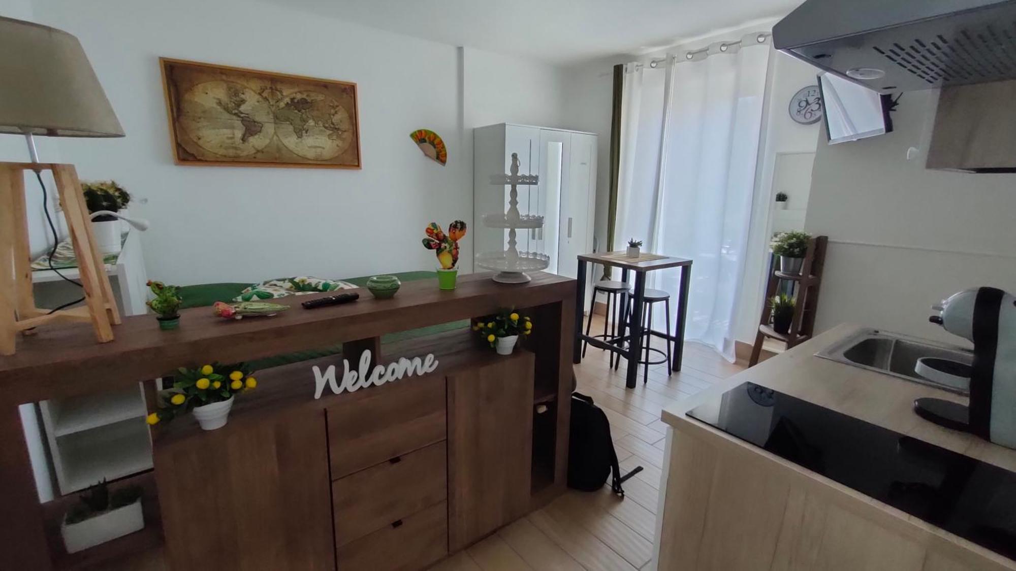 La Camera Di Stella - Ai Normanni Hotel Palermo Bagian luar foto